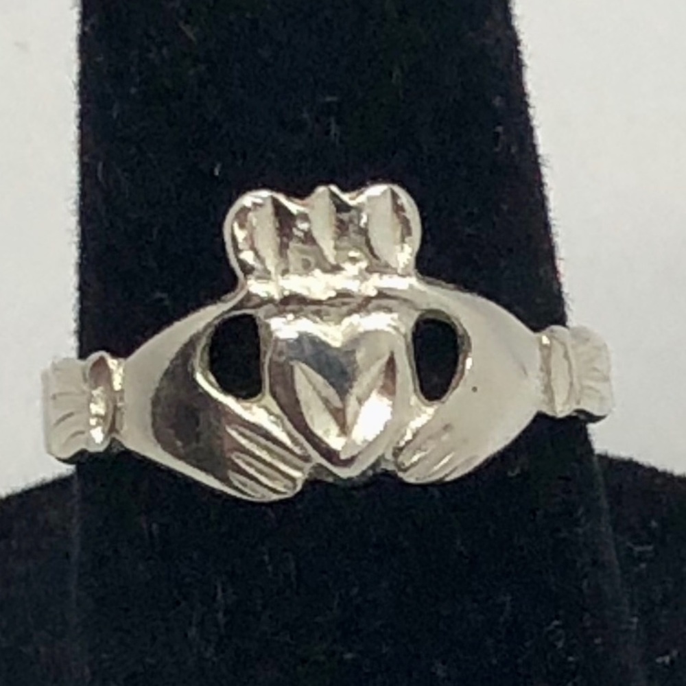 Claddagh Ring Sterling Silver 925 size 6